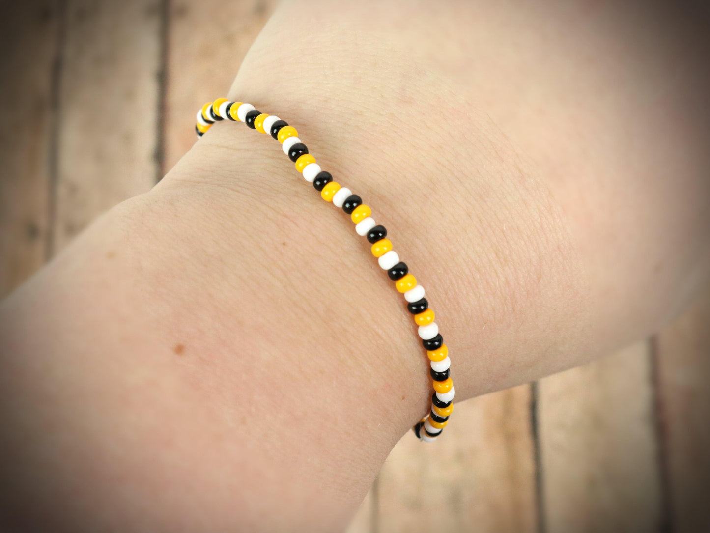 Simple Bumble Bee Black, Yellow, and White Glass Stack Women's Bracelet - Monkeysmojo