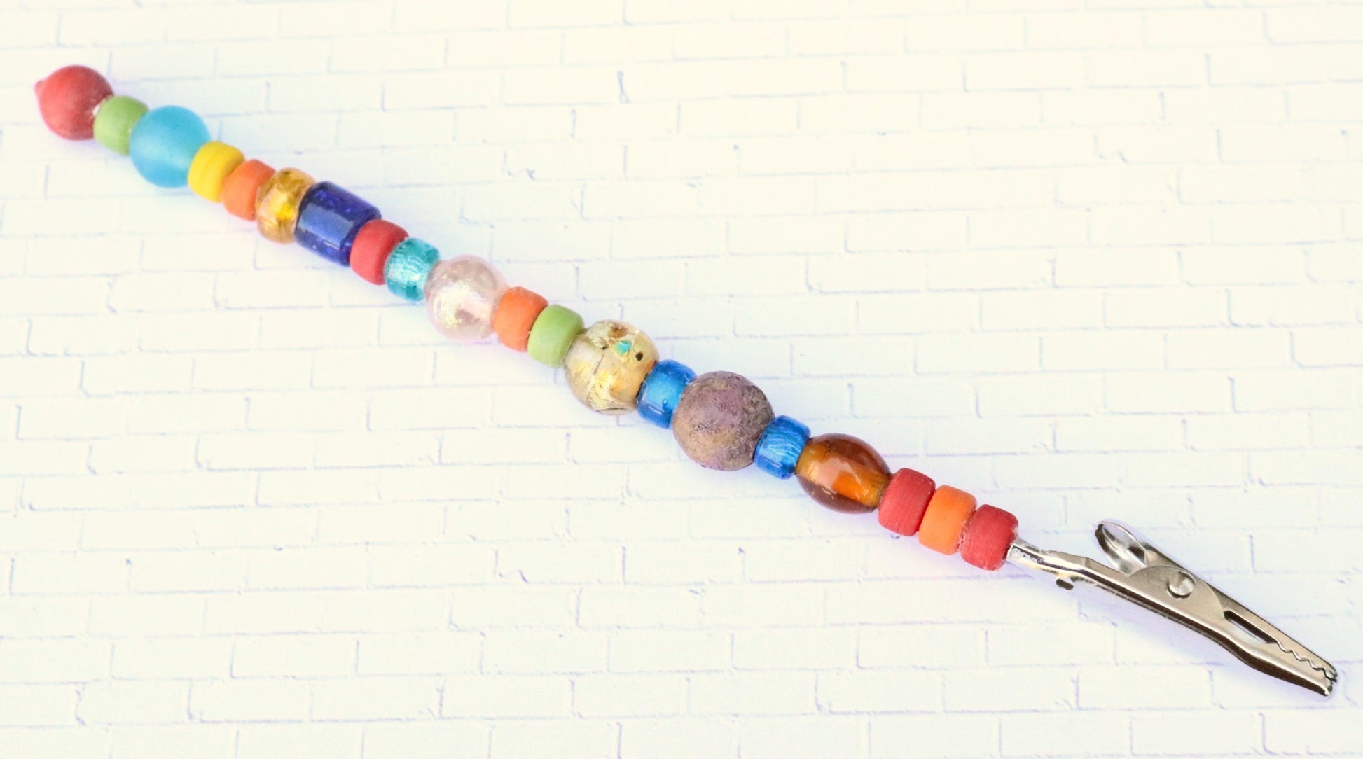 Color Me Up! Multi-Use Clip, Credit/Debit Card Holder Bracelet Helper Artisan Tool - Monkeysmojo