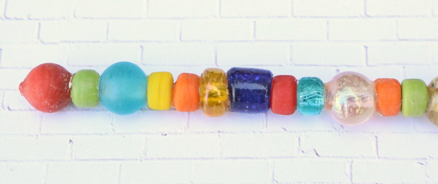 Color Me Up! Multi-Use Clip, Credit/Debit Card Holder Bracelet Helper Artisan Tool - Monkeysmojo