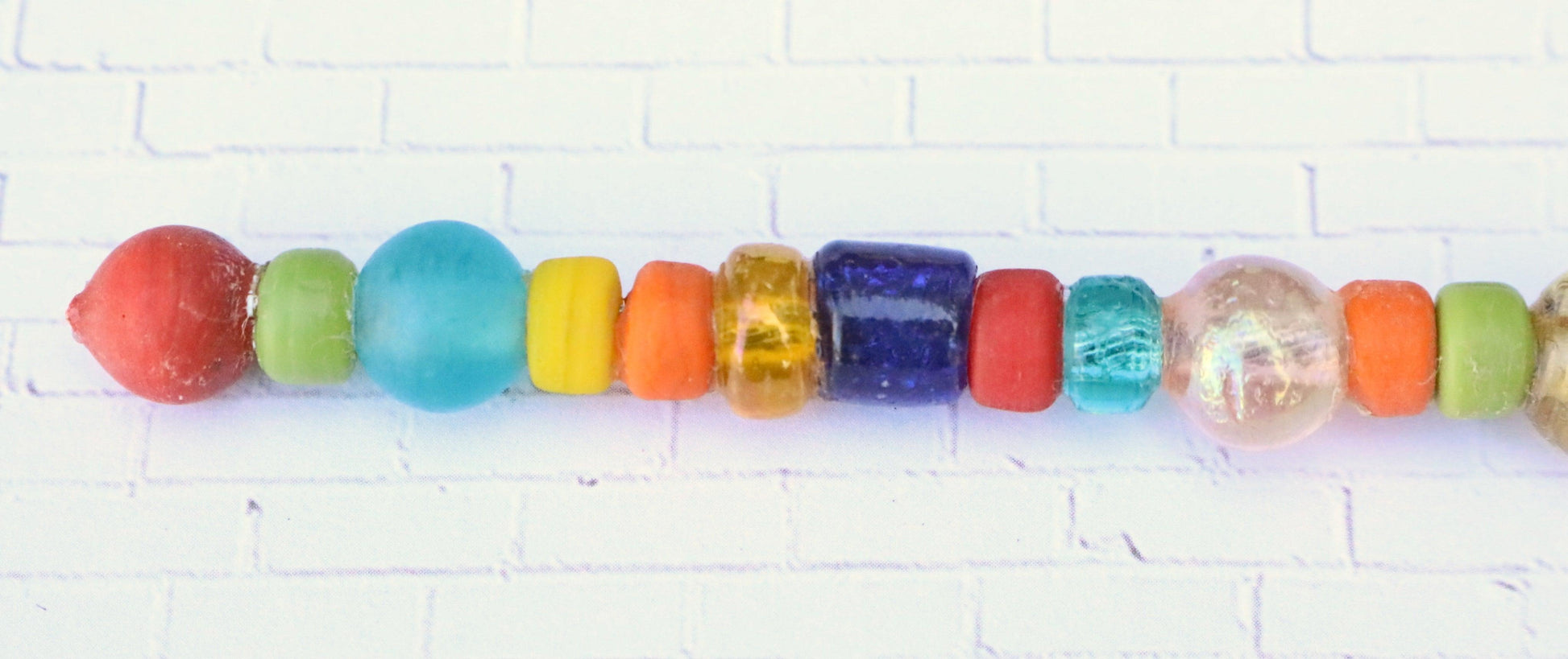 Color Me Up! Multi-Use Clip, Credit/Debit Card Holder Bracelet Helper Artisan Tool - Monkeysmojo