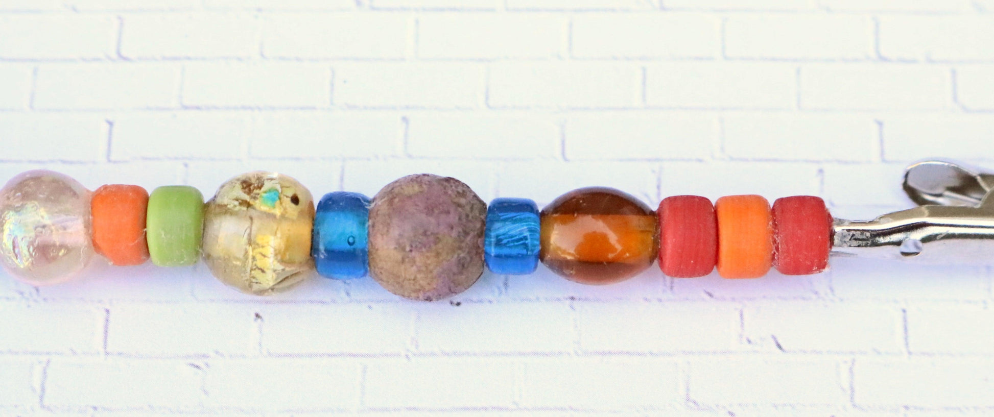 Color Me Up! Multi-Use Clip, Credit/Debit Card Holder Bracelet Helper Artisan Tool - Monkeysmojo