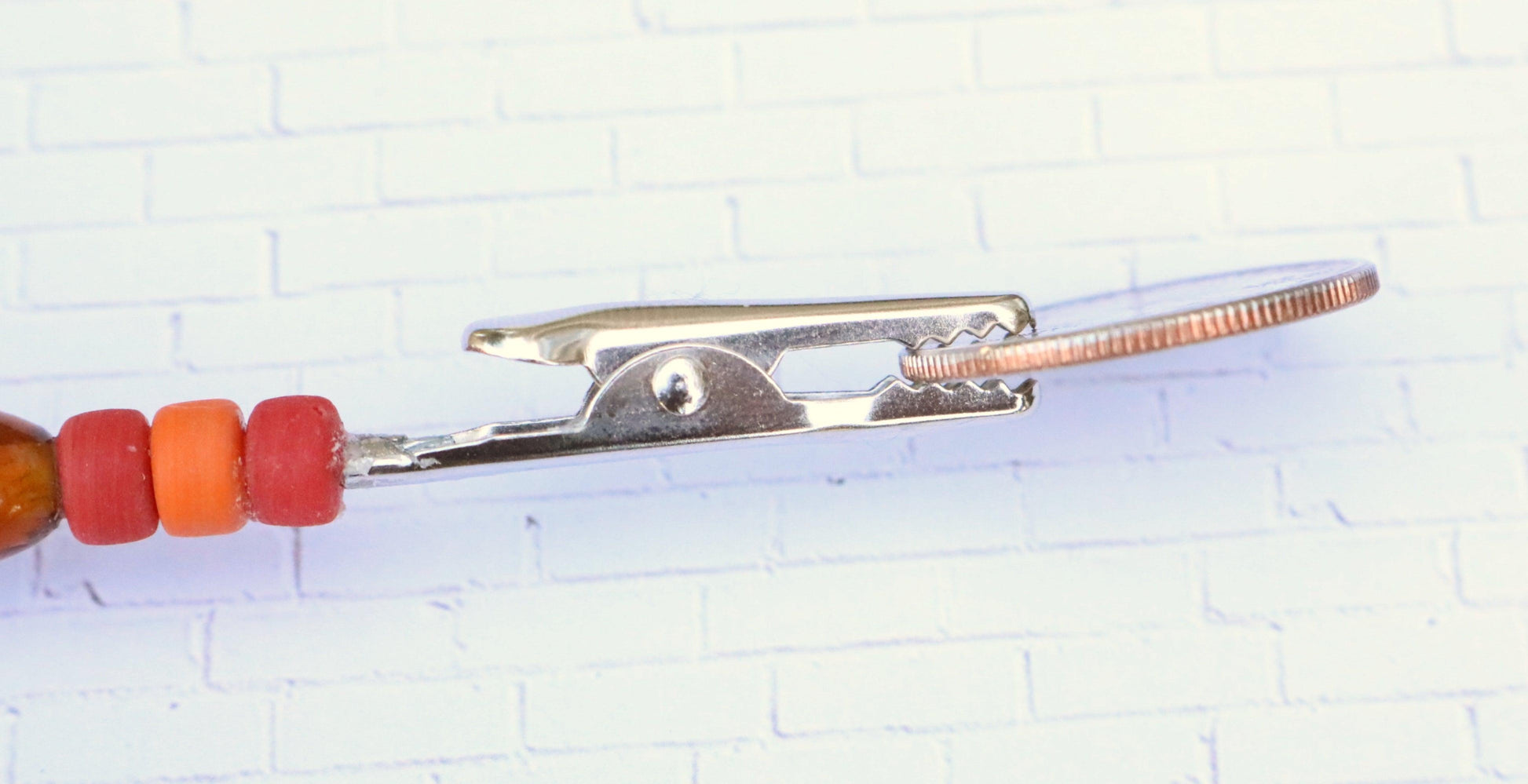 Color Me Up! Multi-Use Clip, Credit/Debit Card Holder Bracelet Helper Artisan Tool - Monkeysmojo