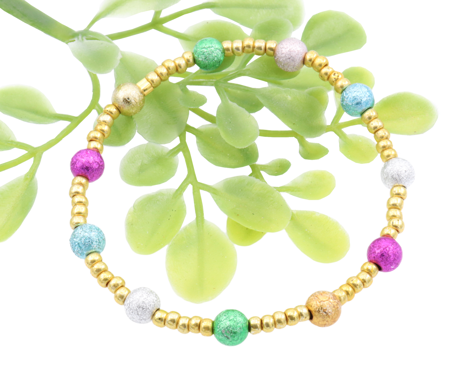 Jeter les Perles (Throw the Beads) Above Shot on Seaweed Prop No Background