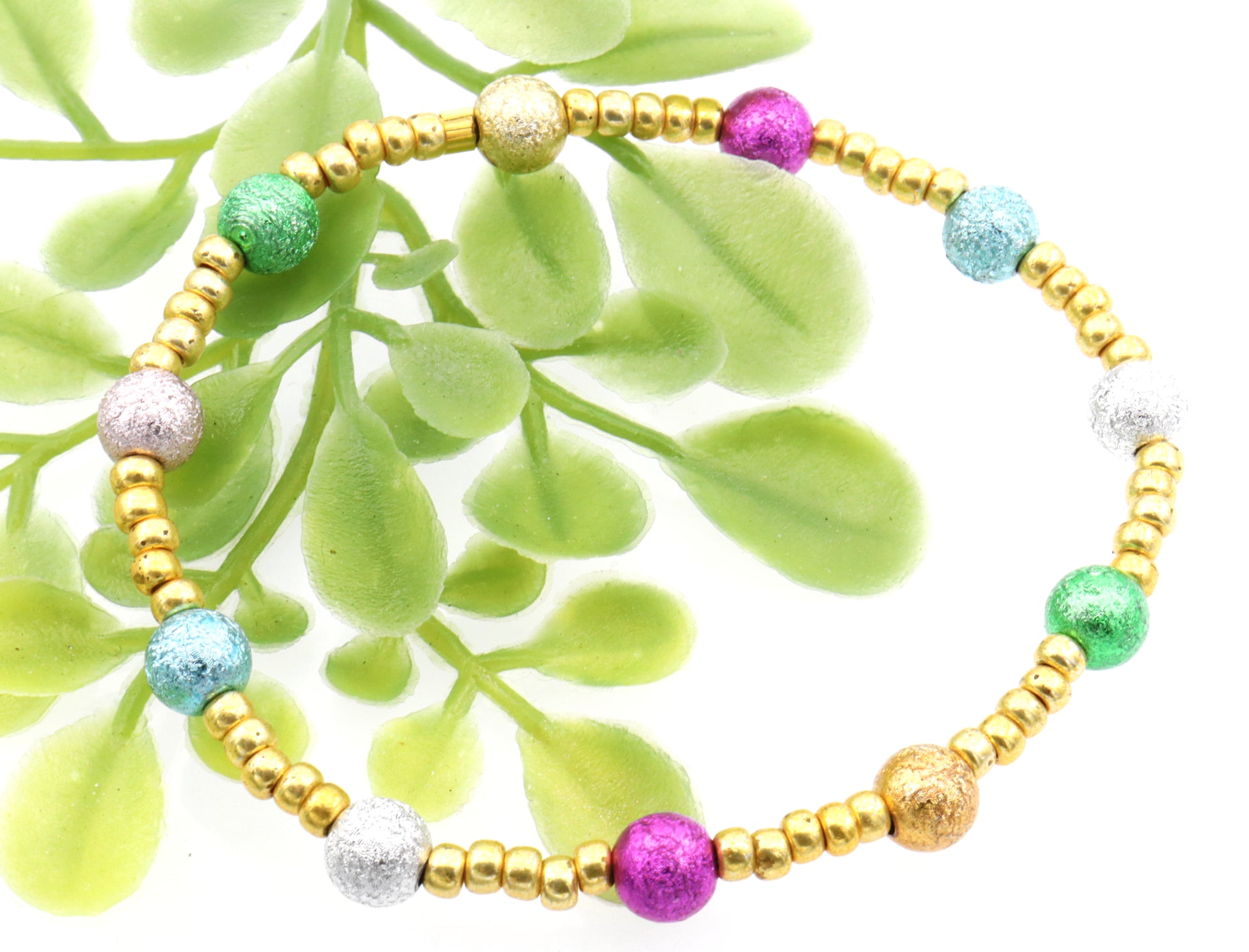 Jeter les Perles (Throw the Beads) Above photo with seaweed prop