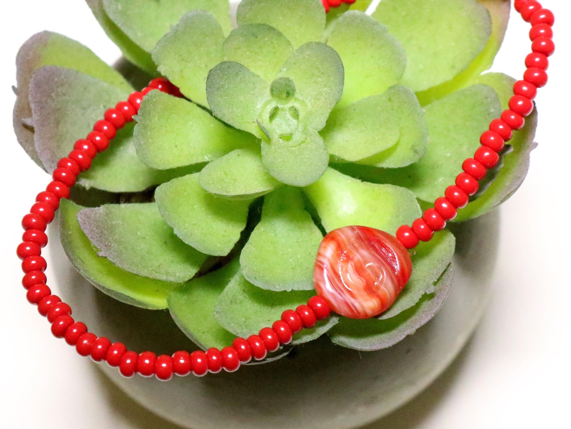 Make Way Moan Te Fiti's Red Heart - Women's Glass Stretch Bracelet - Monkeysmojo